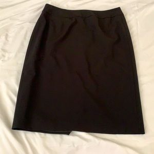 Calvin Klein size 4 lined pencil skirt